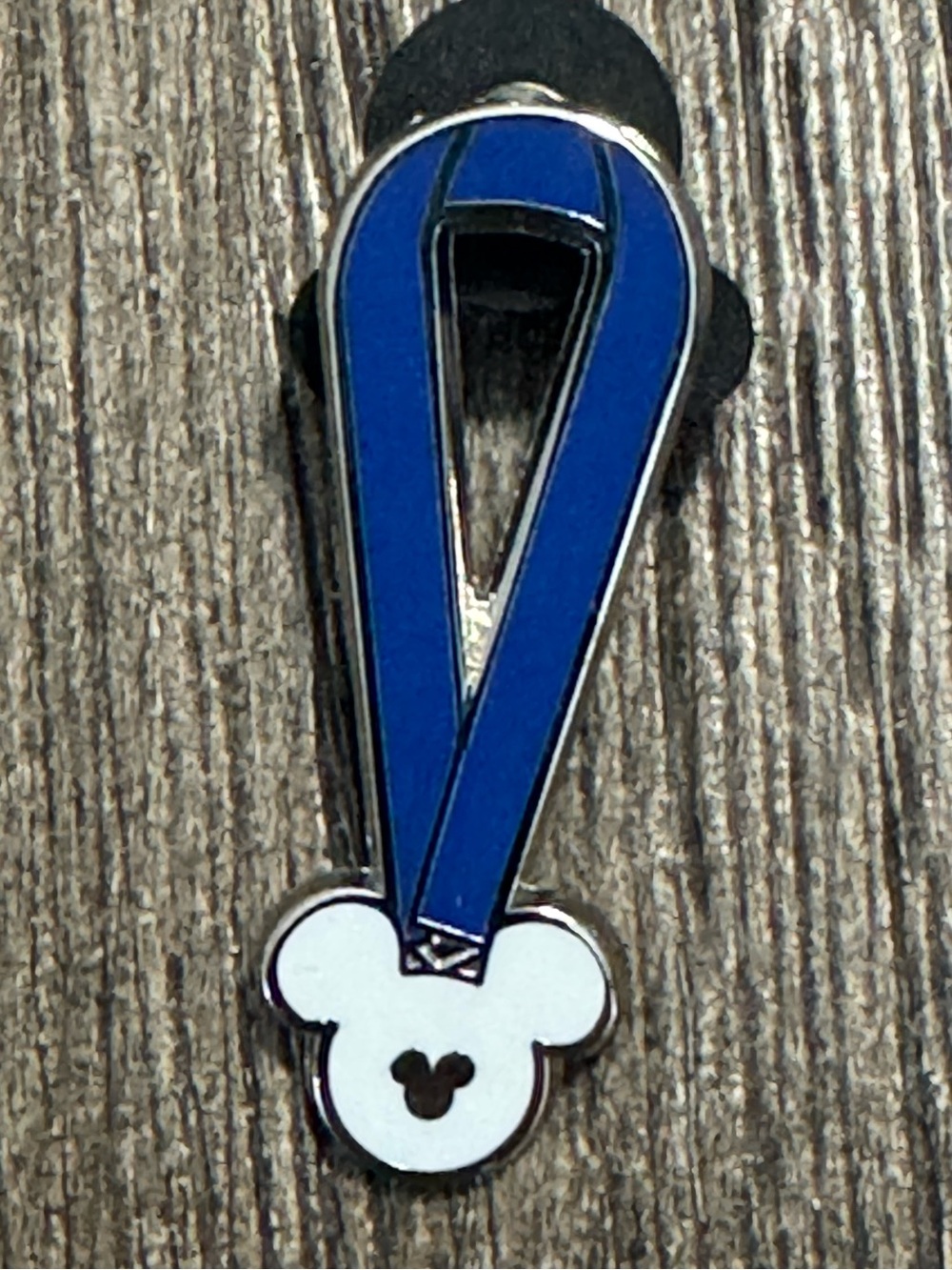 5/$25 Disney Blue Mickey Lanyard Pin